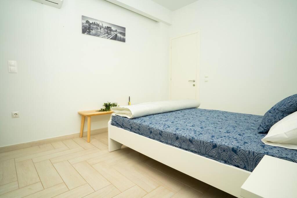 Homey Renovated 1 Bedroom Apartment In Kesariani Atene Esterno foto